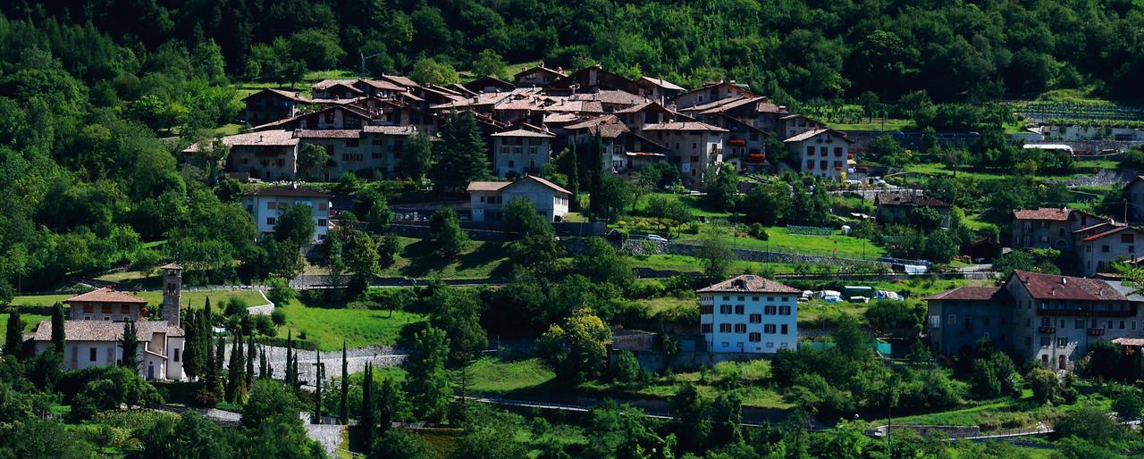 Albergo Stella Alpina Tenno Exterior foto